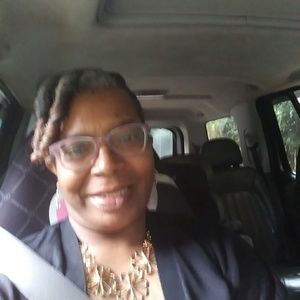 Meet your Posher, Lynette